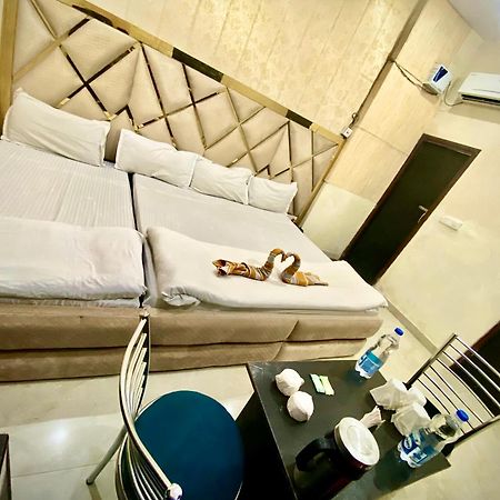Hotel Swaran House Amritsar Zewnętrze zdjęcie