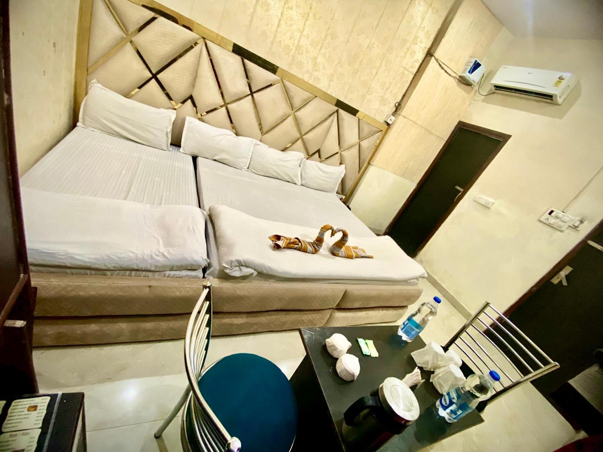 Hotel Swaran House Amritsar Zewnętrze zdjęcie